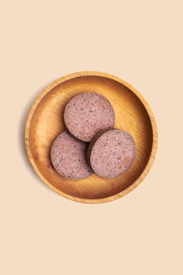 Conenuto salsiccia con cervo